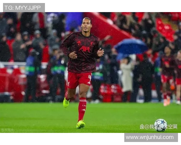 皇家马德里队在欧洲篮球联赛决赛中精彩表现成功夺冠荣耀时刻